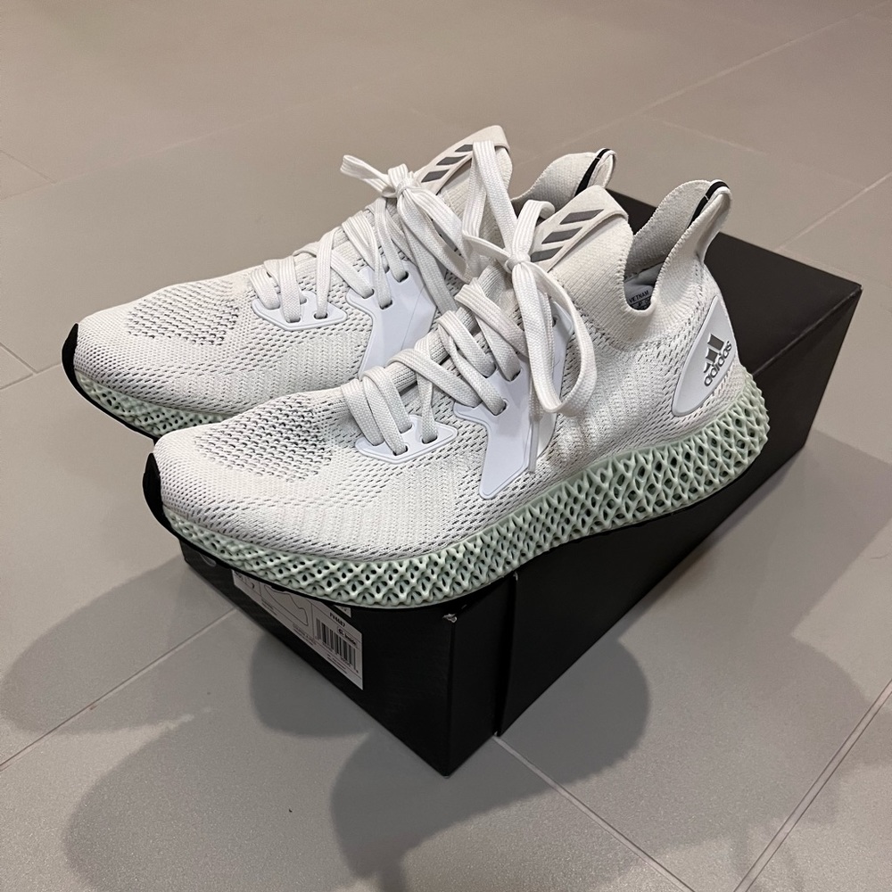 Adidas Alphaedge 4D - sz 7.5 men (9 womens)